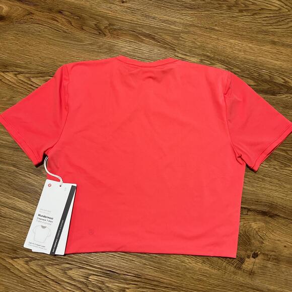 Lululemon Women's Pink Shirt - Picture 4 of 5
